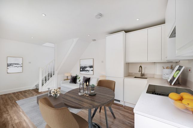 The Avenue, Ealing, London, W13 1 bed duplex for sale