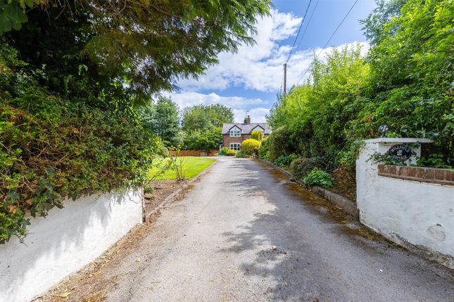 3 bed semi-detached house