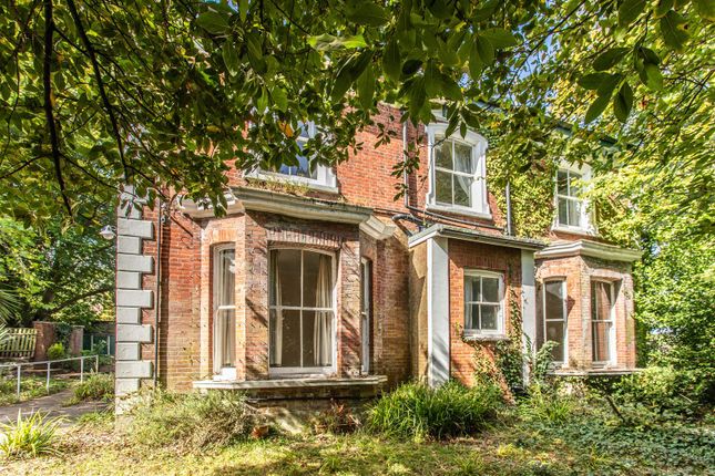 16 bed detached house