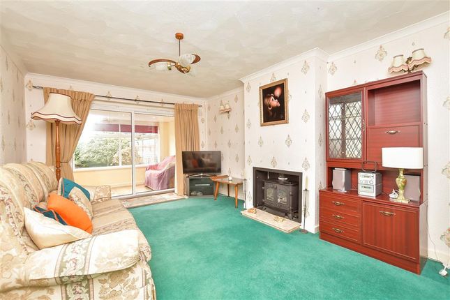 2 bedroom semi-detached bungalow for sale