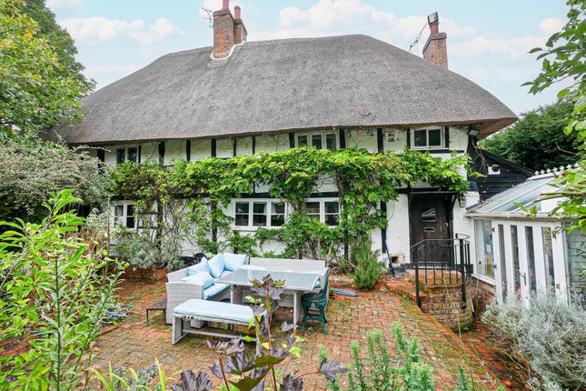Sotwell Street... 4 bed detached house for sale