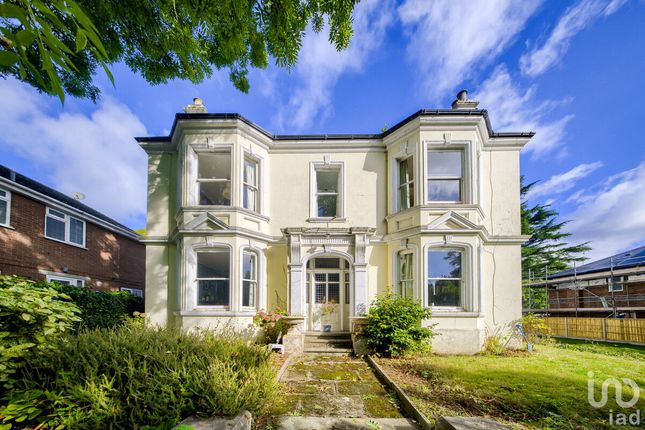 7 bedroom detached house for sale