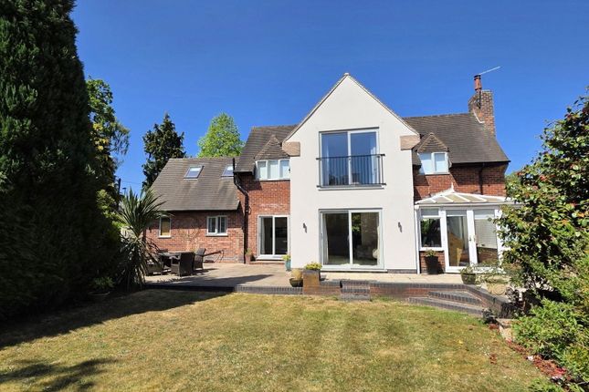 Vernon Crescent, Nottingham NG15 4 bed detached house for sale