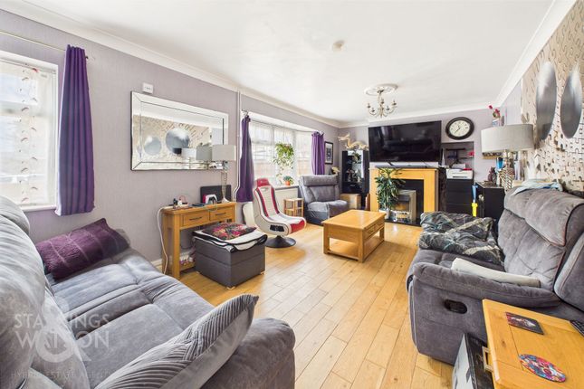 Willbye Avenue, Diss 3 bed end of terrace house for sale