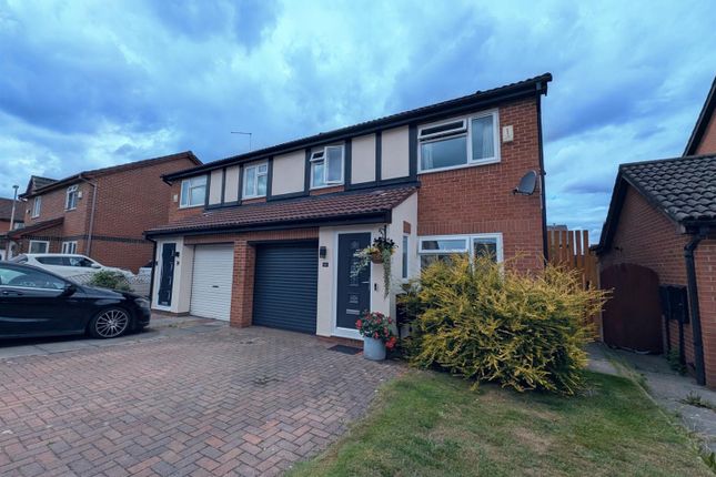 Ainsley Grove, Faverdale, Darlington 3 bed semi