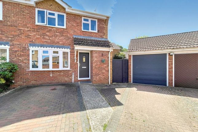 Spencer Way, Stowmarket, IP14 3 bed semi