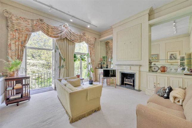 Randolph Crescent, Maida Vale... 2 bed apartment for sale