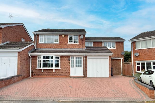 Fieldways Close, Hollywood, B47 5NU 4 bed link detached house for sale