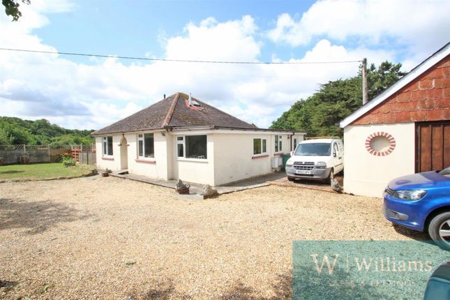 Whippingham Road, East Cowes 3 bed detached bungalow for sale