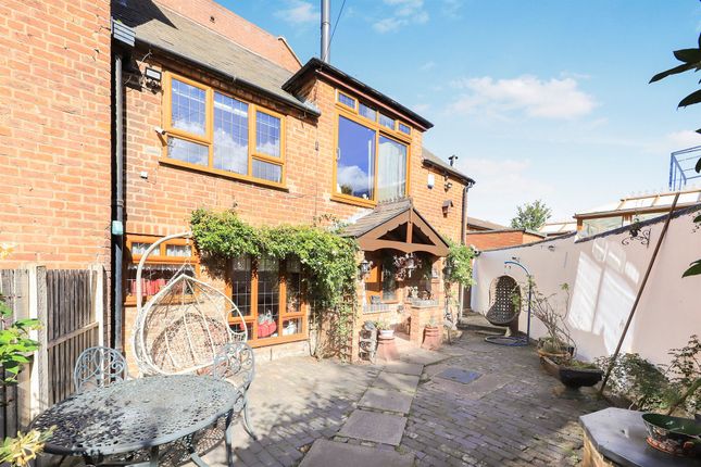 2 bedroom cottage for sale