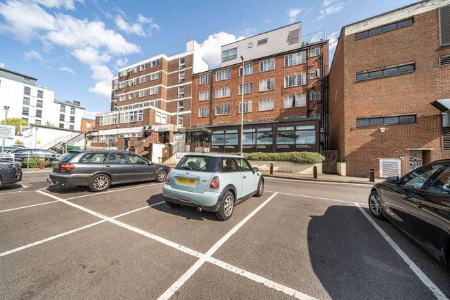 High Street, Guildford, GU1 Studio for sale