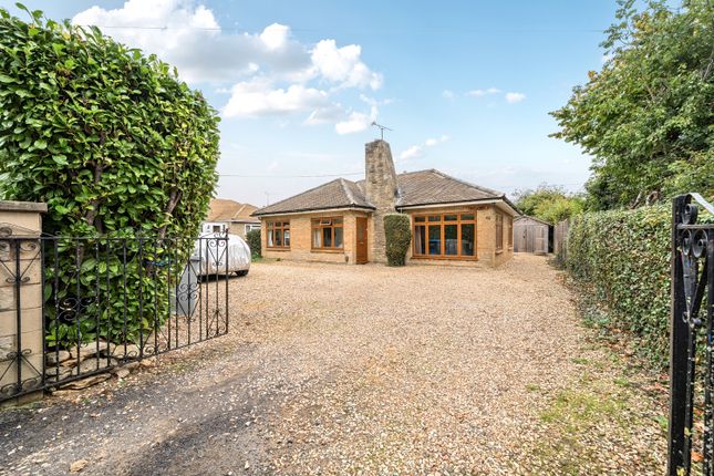 Black Bourton Road, Carterton... 4 bed detached bungalow for sale