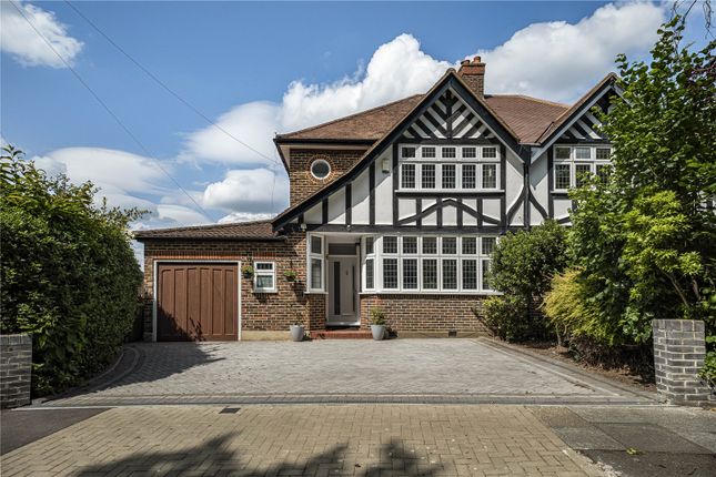 Husseywell Crescent, Bromley, BR2 3 bed semi