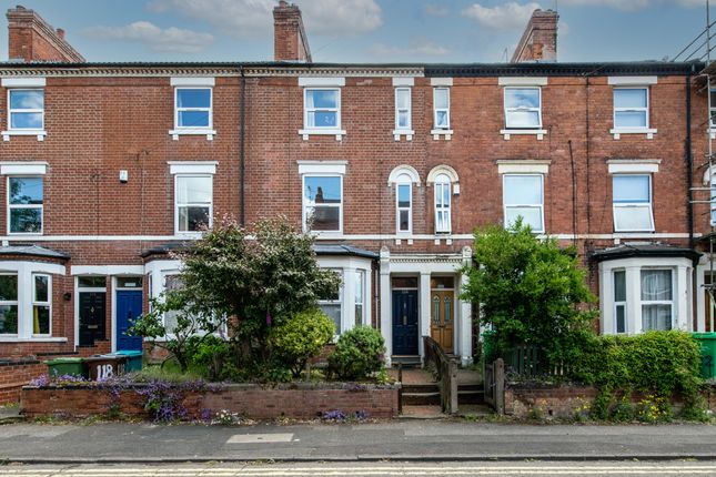 5 bedroom terraced house for sale