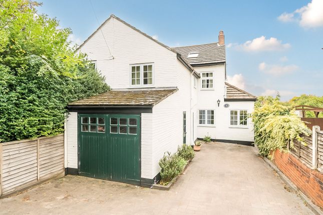 Hutton Road, Ash Vale GU12 3 bed semi