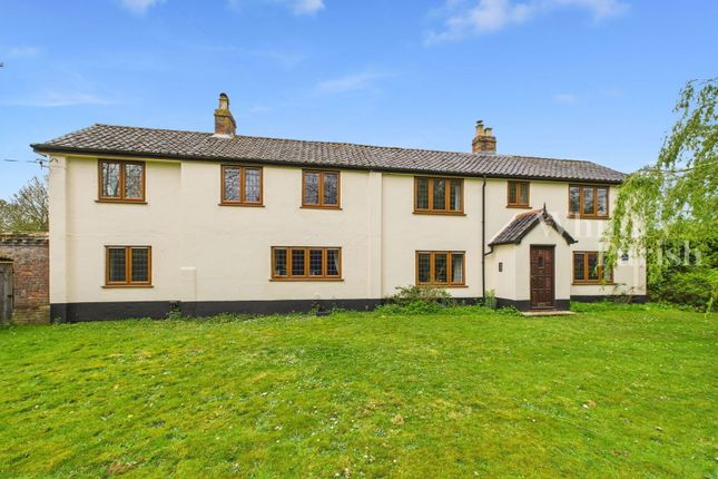 High Green, Great Moulton 4 bed detached house for sale