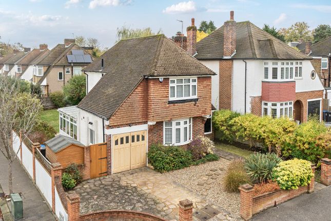 Greenway Gardens, Croydon, CR0 3 bed detached house for sale