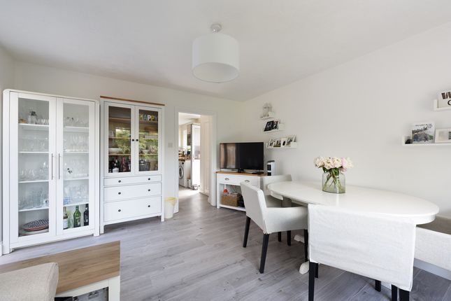 2 bedroom semi-detached bungalow for sale