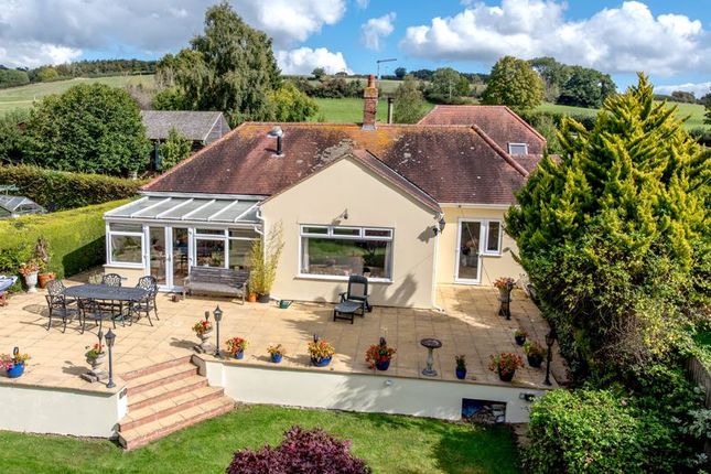 Taunton TA2 4 bed detached house for sale