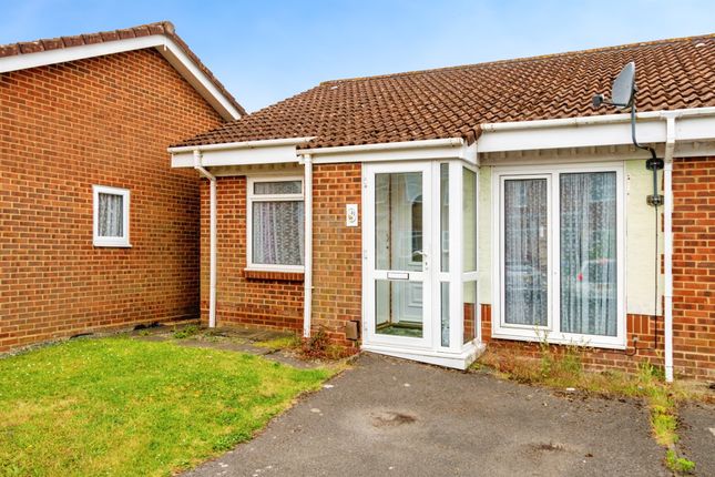 2 bedroom semi-detached bungalow for sale