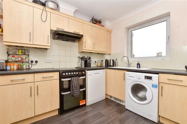 2 bed flat