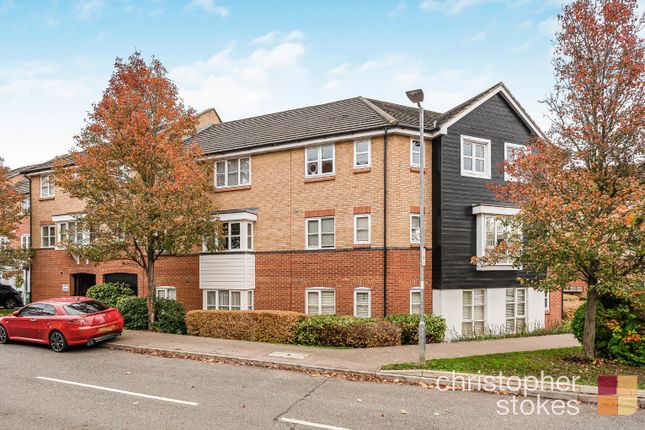 Plomer Avenue, Hoddesdon... 2 bed flat for sale