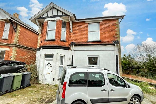3 bed detached house