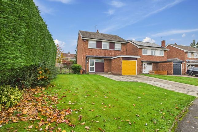 Vicarage Close, Pontefract WF9 3 bed detached house for sale