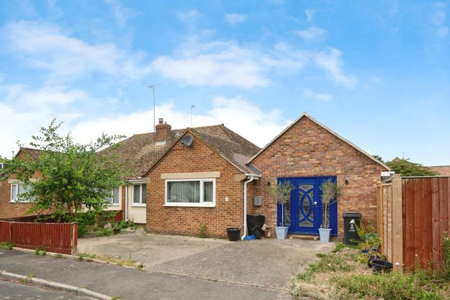 Ashen Copse Road, Swindon SN4 4 bed semi