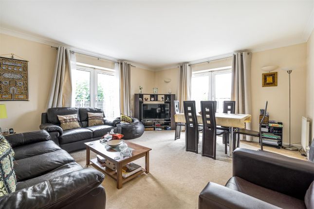 Admiral Walk, London W9 2 bed flat for sale