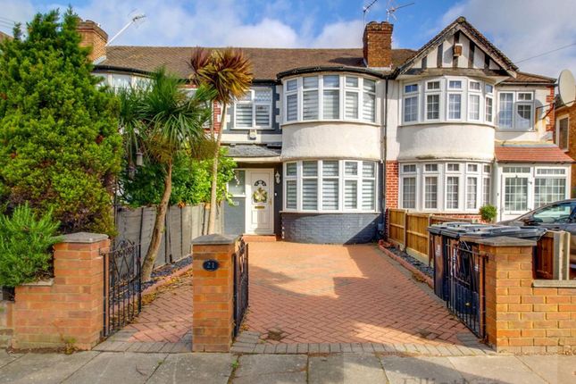 Wyresdale Crescent, Greenford UB6 3 bed terraced house for sale