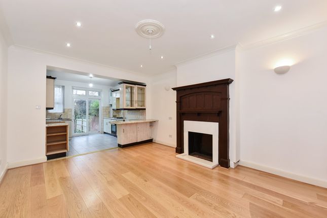 3 bed flat