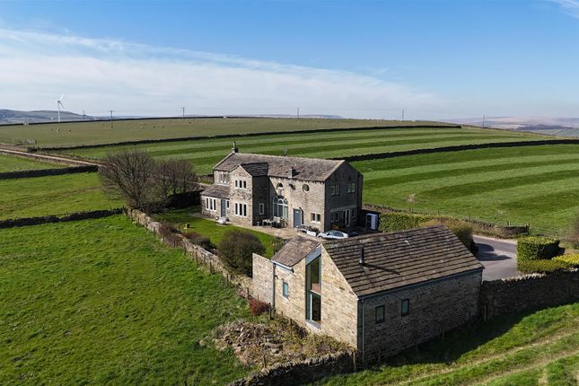 5 bed detached house