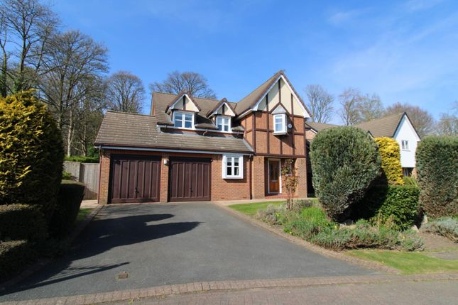5 bed detached house