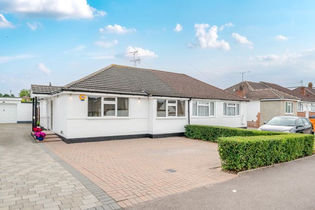 Greenfield Avenue, Watford 2 bed bungalow for sale
