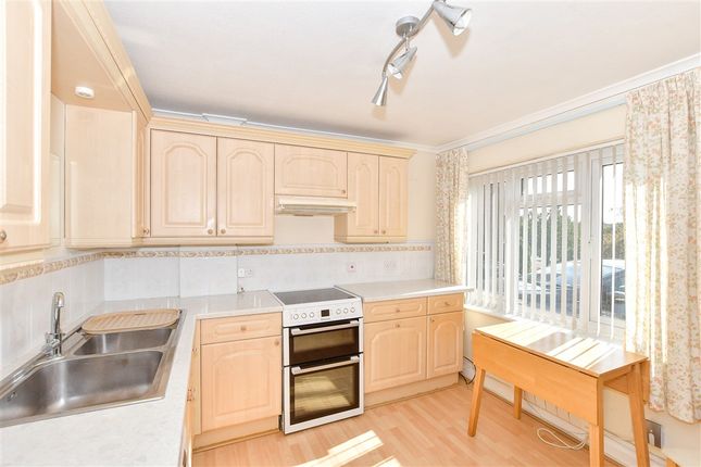 Blackheath Grove, Wonersh, Guildford... 3 bed semi