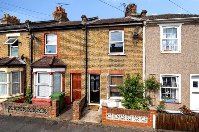 Castle Street, Swanscombe, Kent, DA10 3 bed terraced house for sale