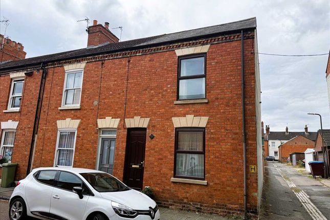 Milton Keynes MK12 3 bed end of terrace house for sale