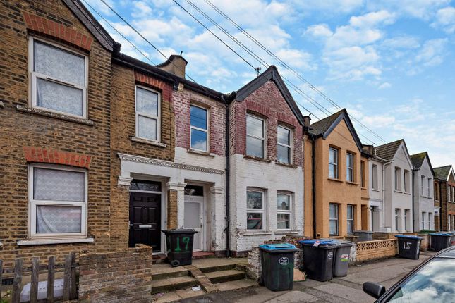 Winchelsea Road, London, NW10 1 bed maisonette for sale