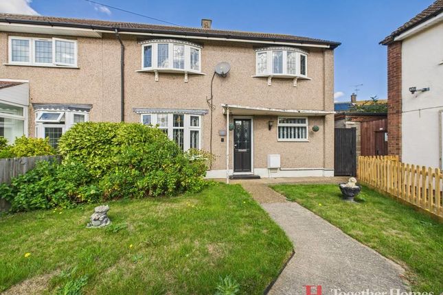 Deere Avenue, Rainham 3 bed end of terrace house for sale
