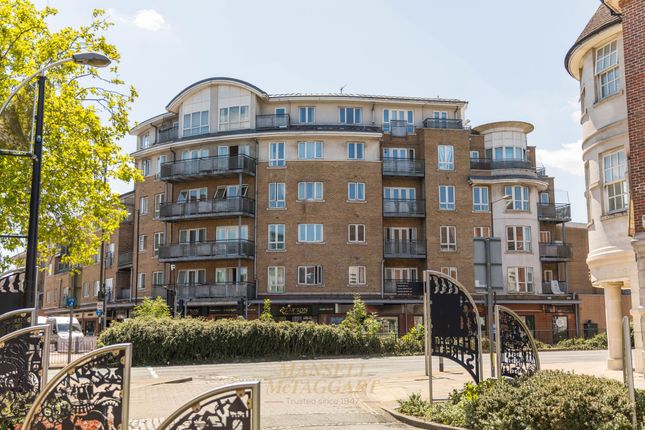 High Street, Crawley RH10 2 bed flat for sale