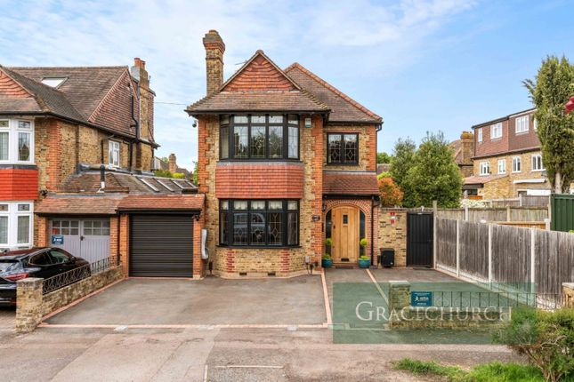 Goldsborough Crescent, Chingford E4 3 bed detached house for sale