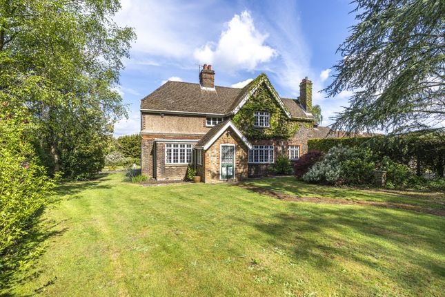 Rowley Green Lane, Arkley, Hertfordshire 5 bed detached house for sale