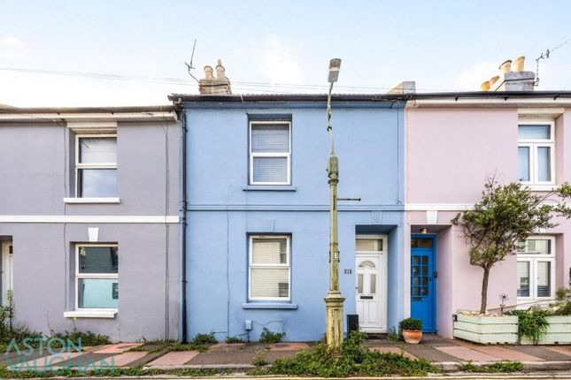 Brighton, East Sussex BN2 2 bed terraced house for sale