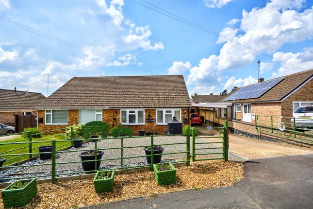 2 bedroom semi-detached bungalow for sale