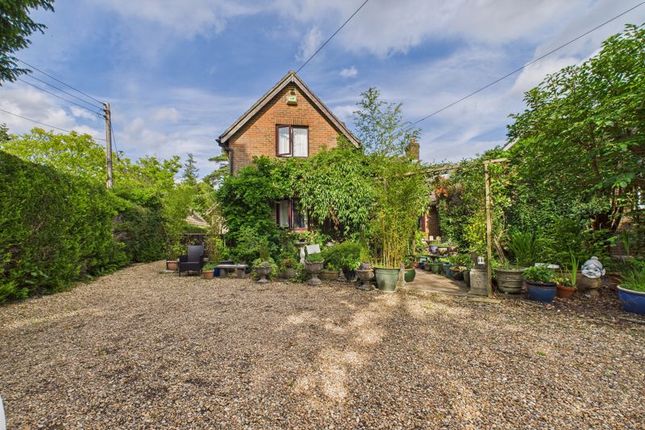 Headley Heath Approach, Boxhill 3 bed detached house for sale