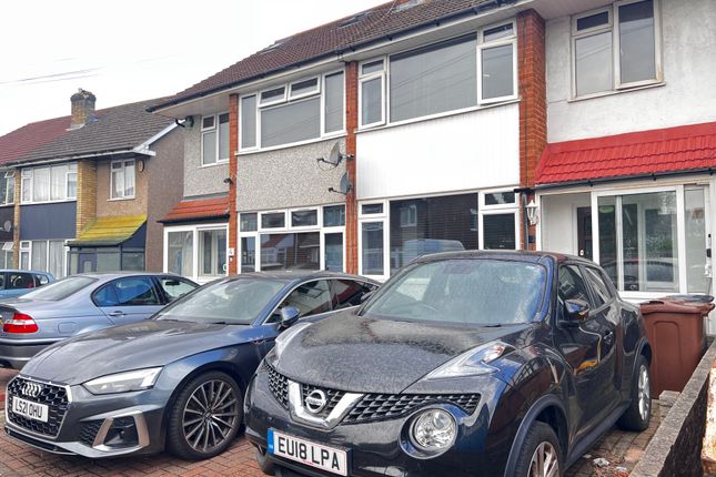 3 bed end terrace house