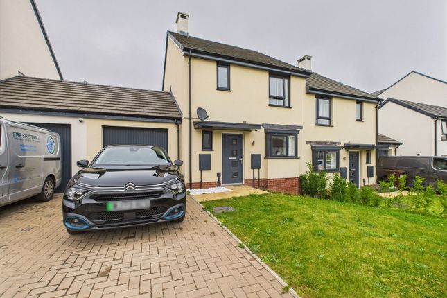 3 bedroom semi-detached house for sale