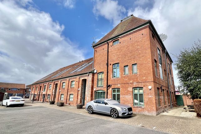 2 bedroom maisonette for sale