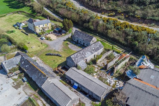 Laugharne, Carmarthen, SA33 5 bed property with land for sale